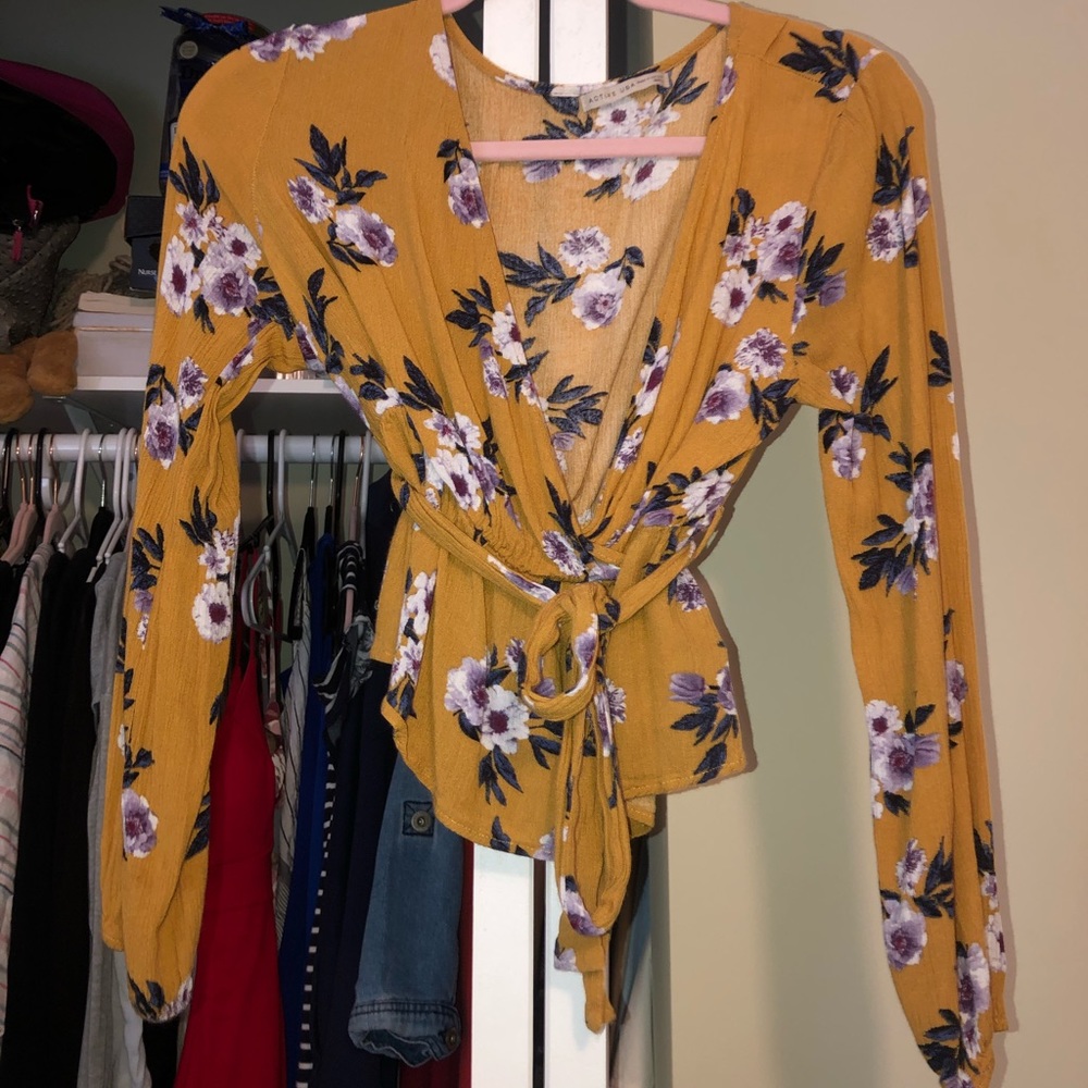 Long sleeve blouse